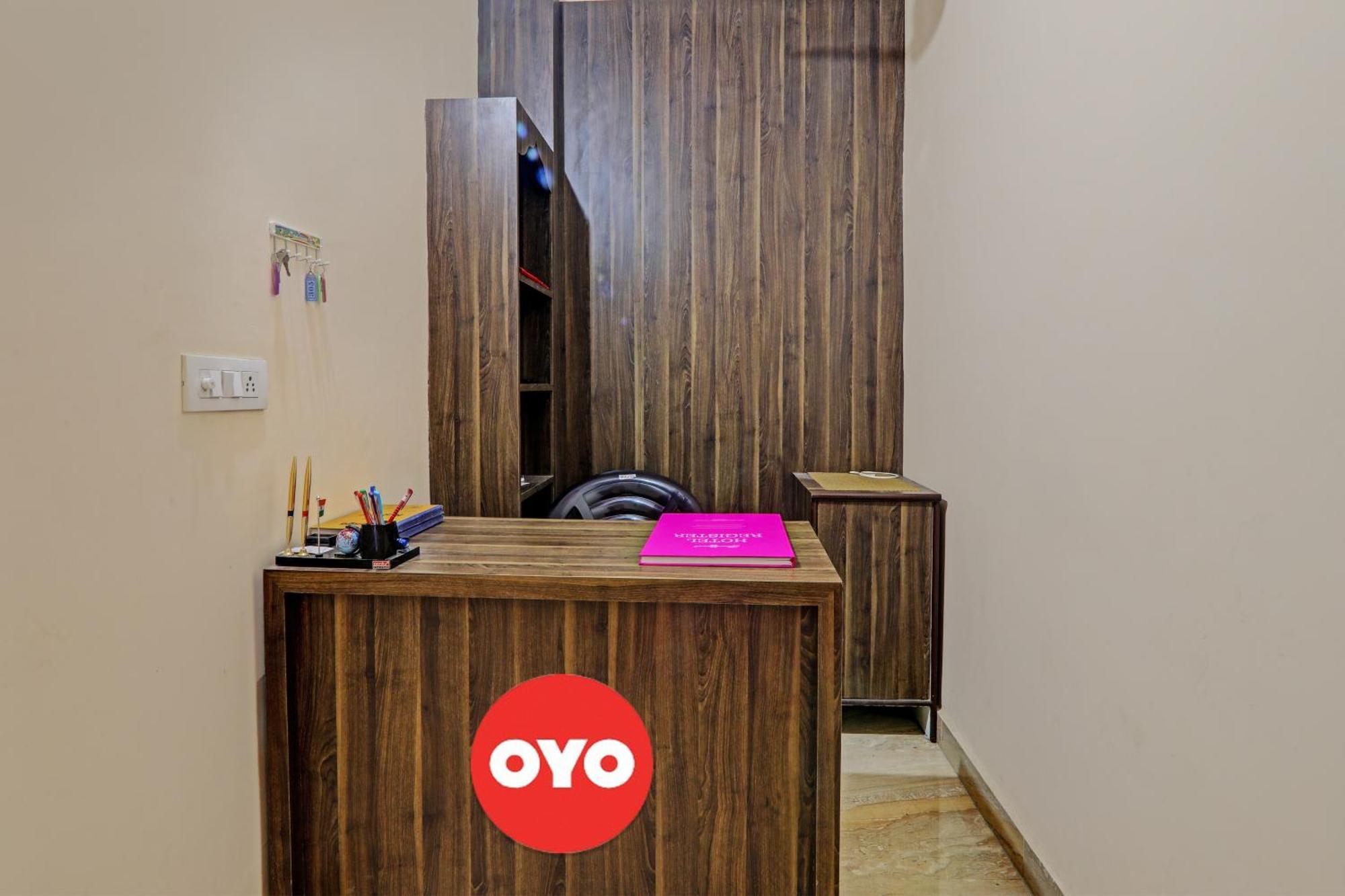 Hotel O Fort Inn Bhauli Екстер'єр фото